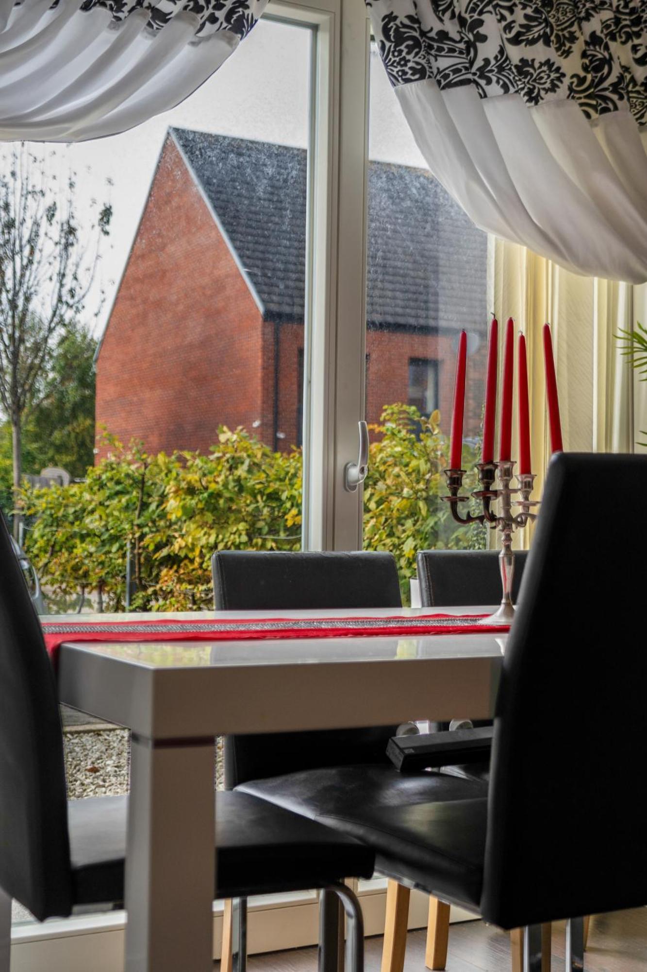 Cosy, Stylish Bedroom For Business And Work Travellers Maison d'hôtes Édimbourg